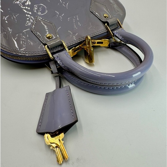 Auth Louis Vuitton Small Purple Lilas Vernis Monogram Alma BB Crossbody Bag - Picture 10 of 16